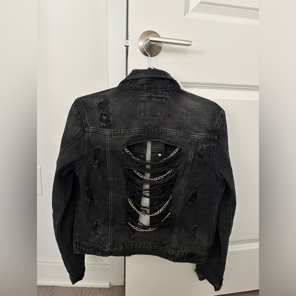 Distressed denim jacket - Picture 5 of 6